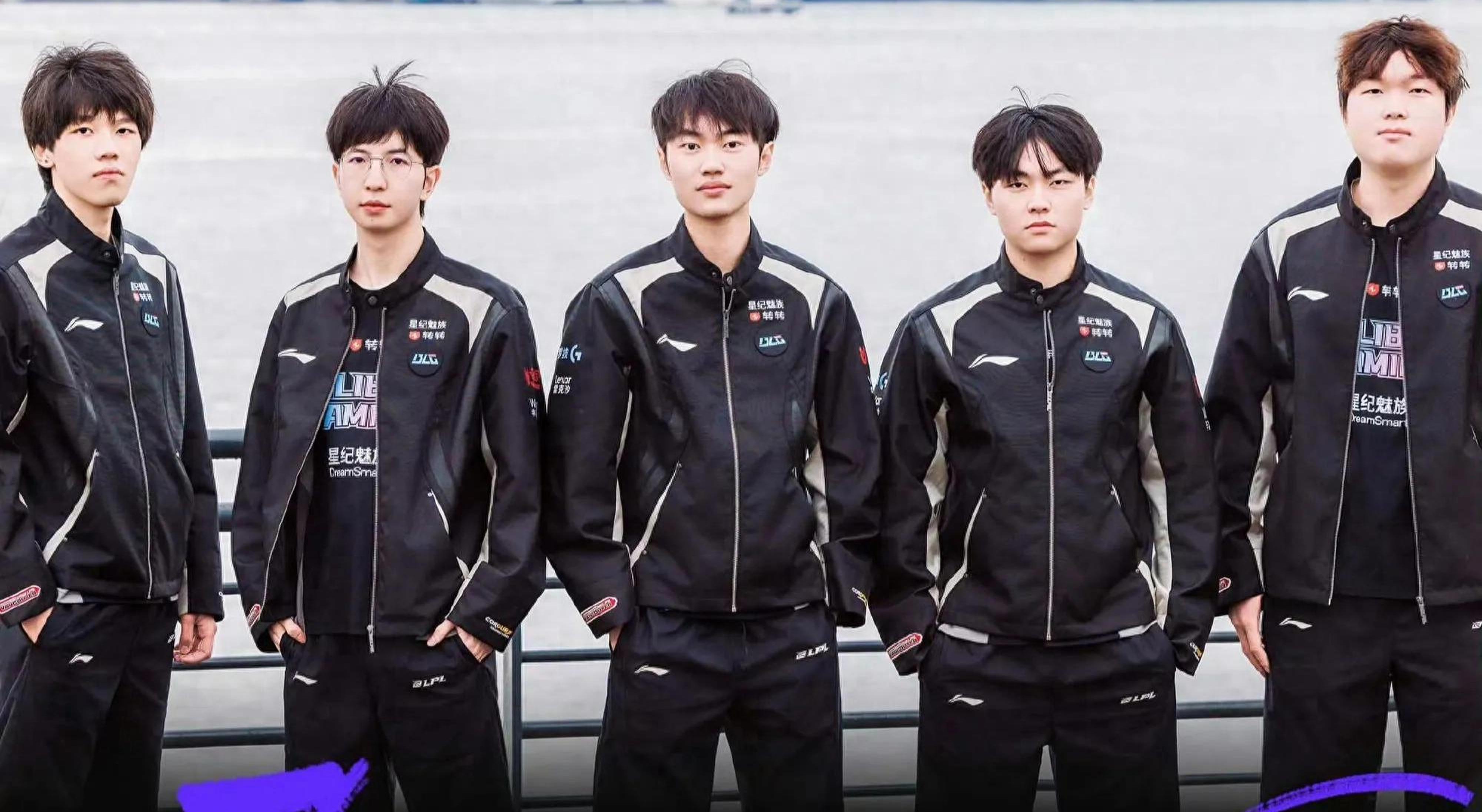 调整自己的 调整自己的