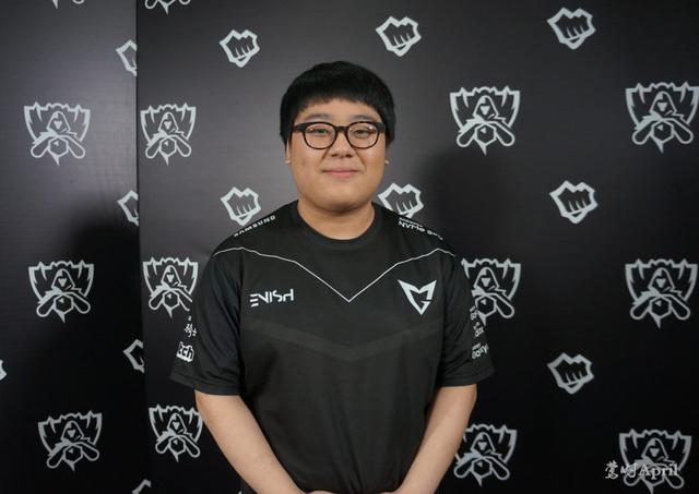 但他每场比 但他每场比